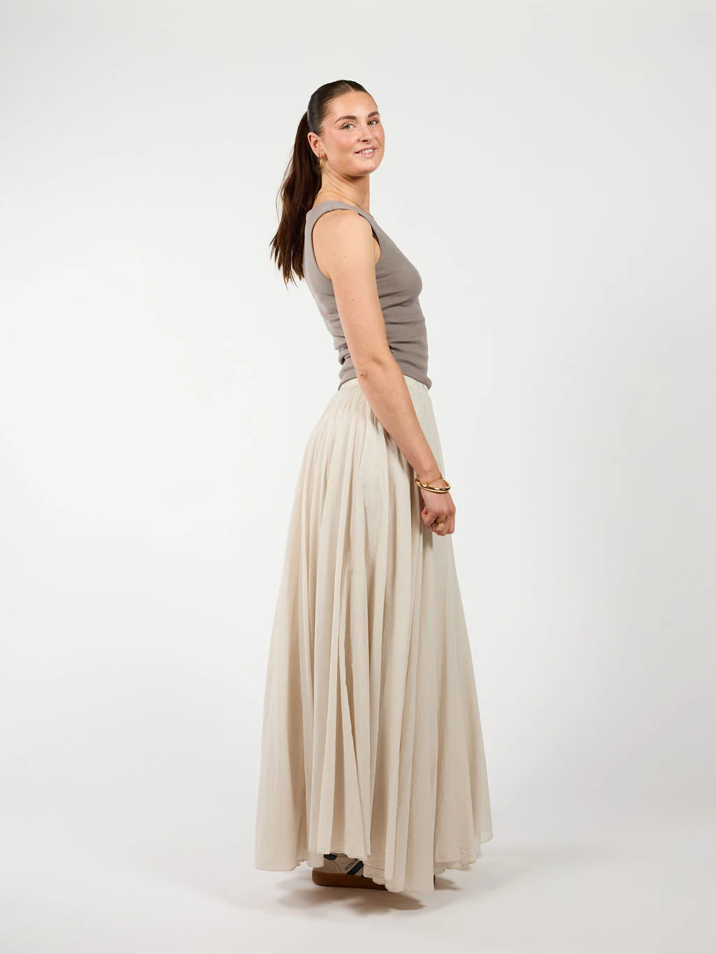 Noa Basic Tank Top | Lichtbruin | Tall - Image 5