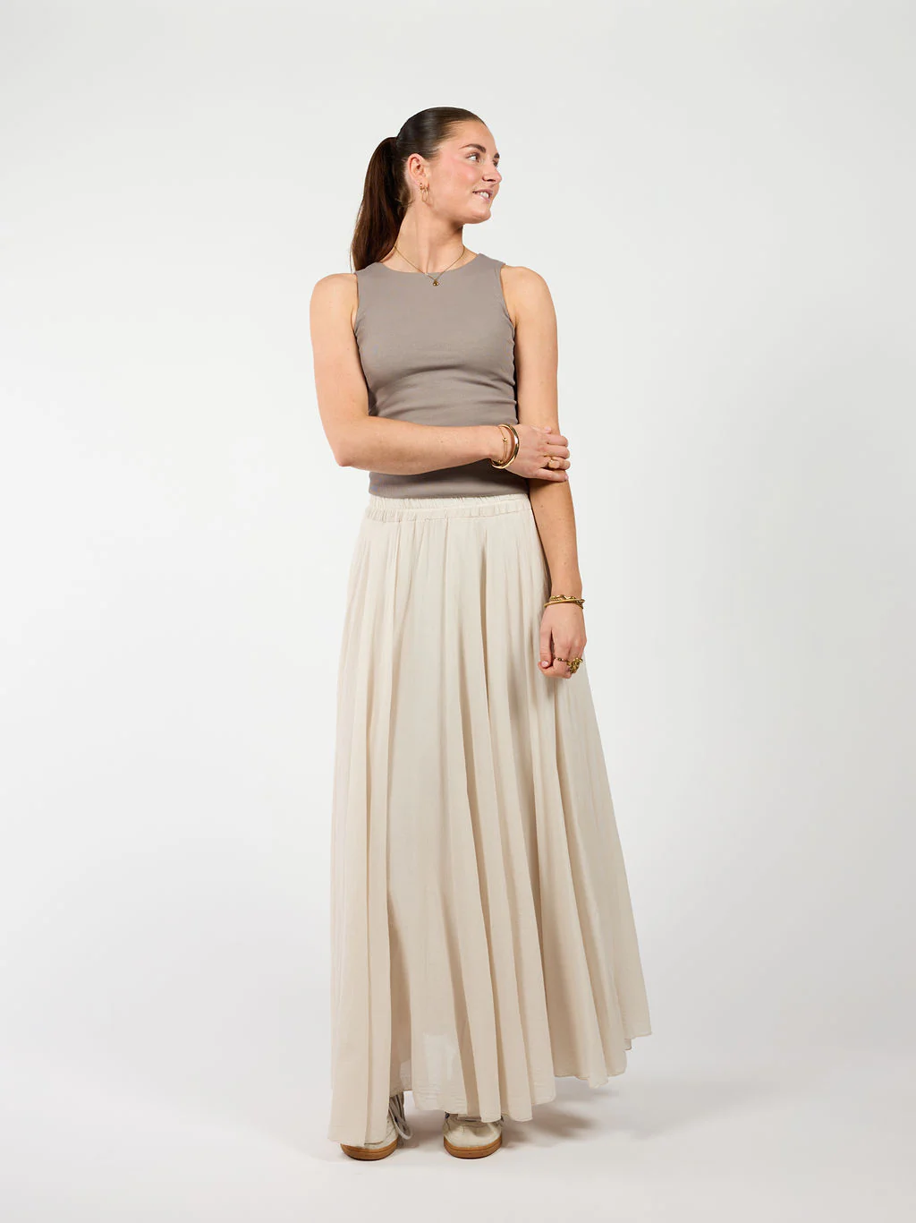 Noa Basic Tank Top | Lichtbruin | Tall - Image 6