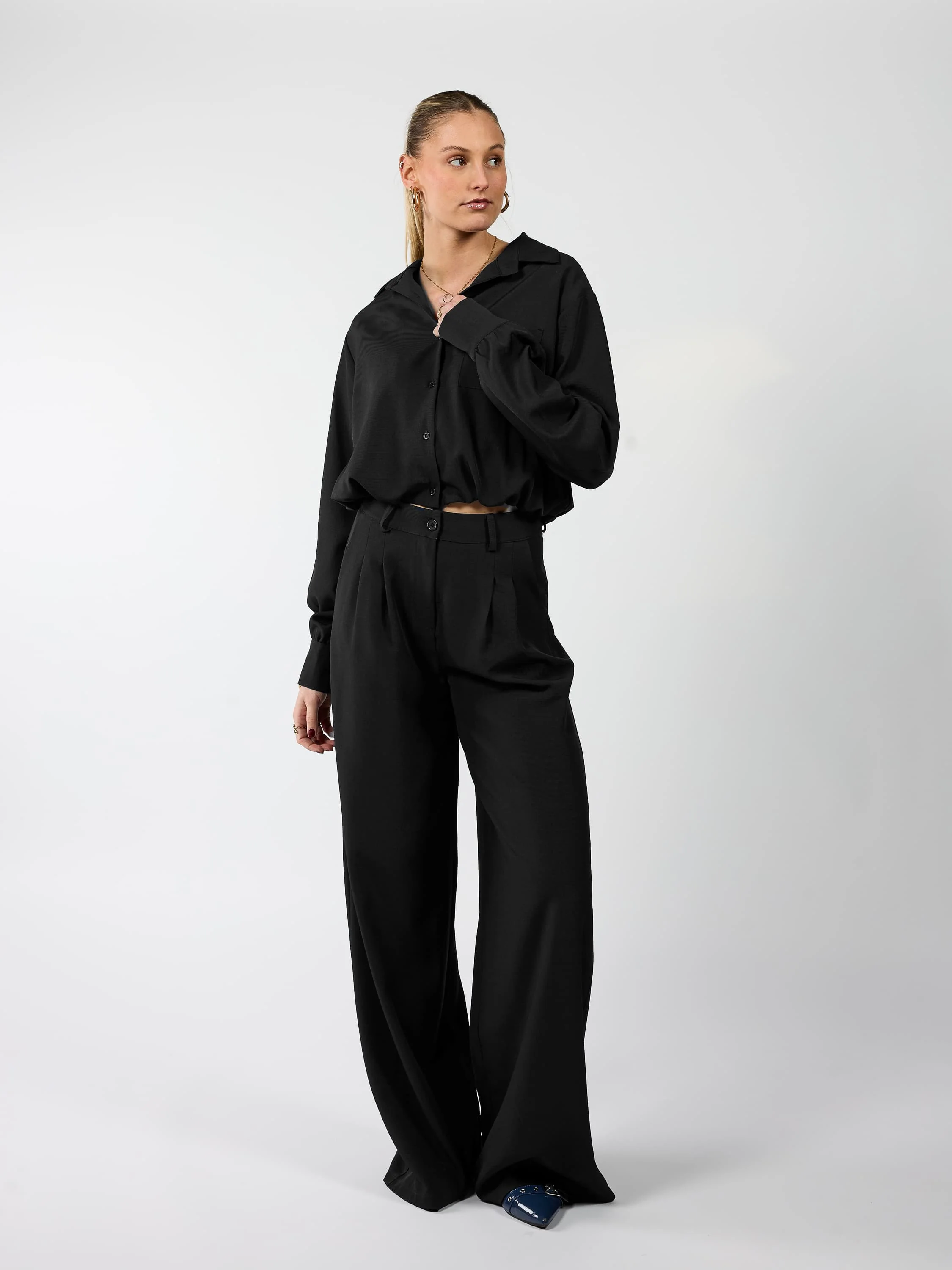 Jip | Wide leg pantalon met plooien | Zwart | Tall - Image 3