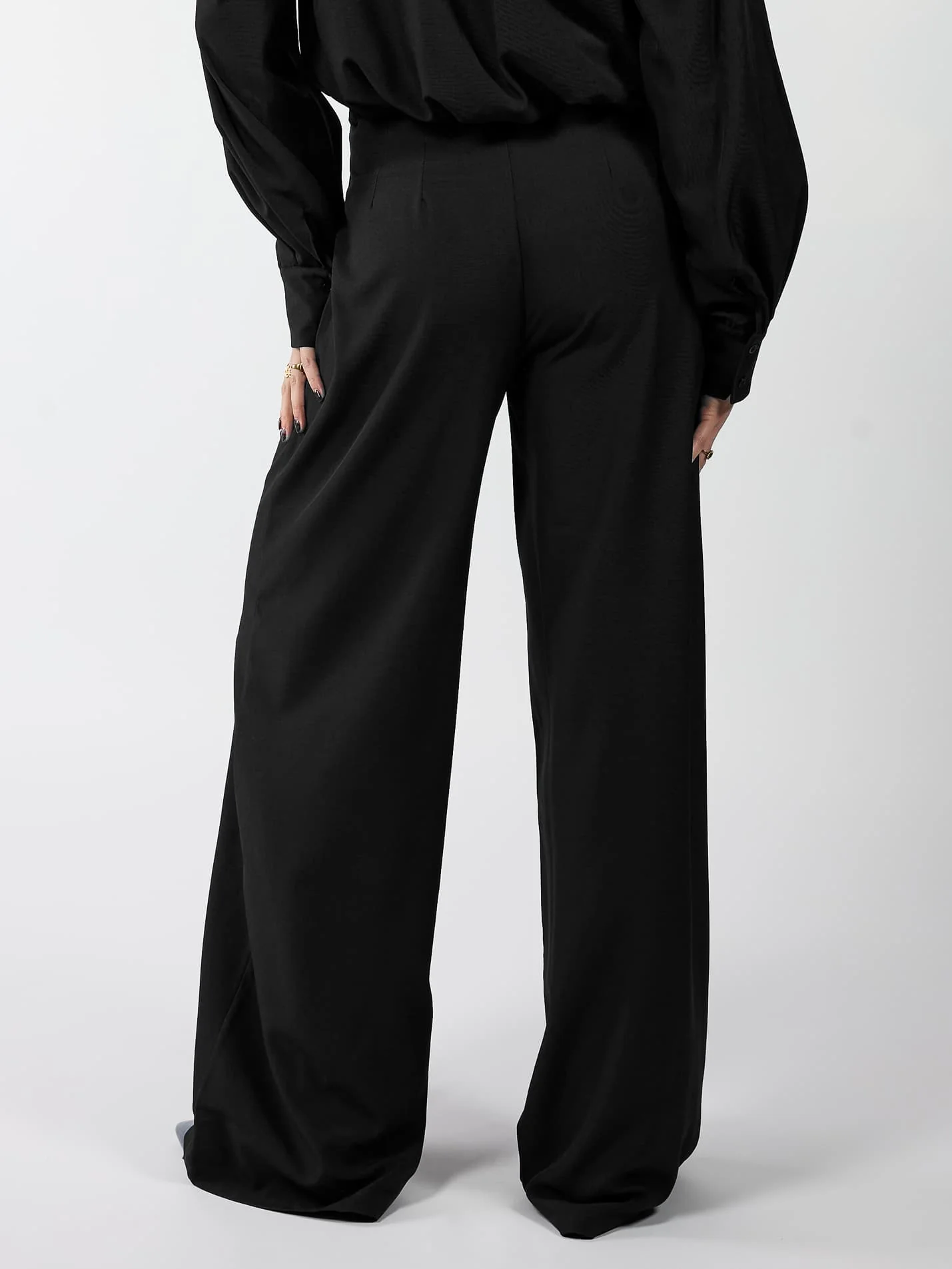 Jip | Wide leg pantalon met plooien | Zwart | Tall - Image 4