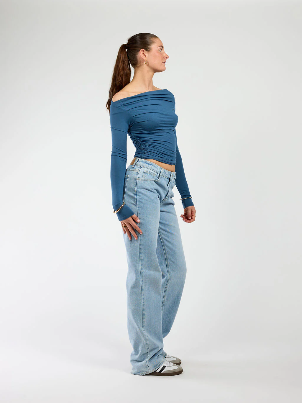 Lieke off shoulder top | Tall | Blauw - Image 6