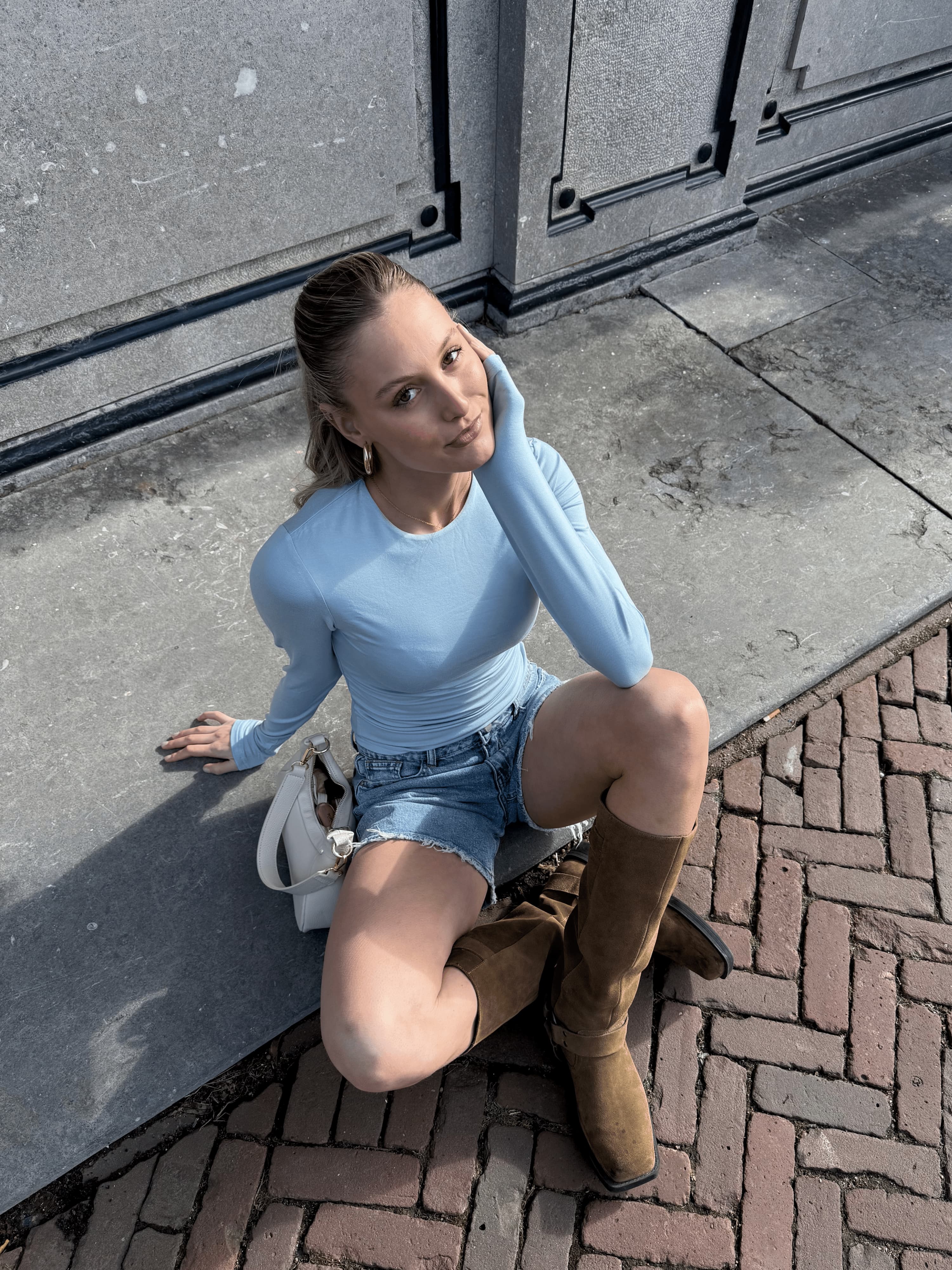 Liza long sleeve top | Lichtblauw | Tall - Image 2