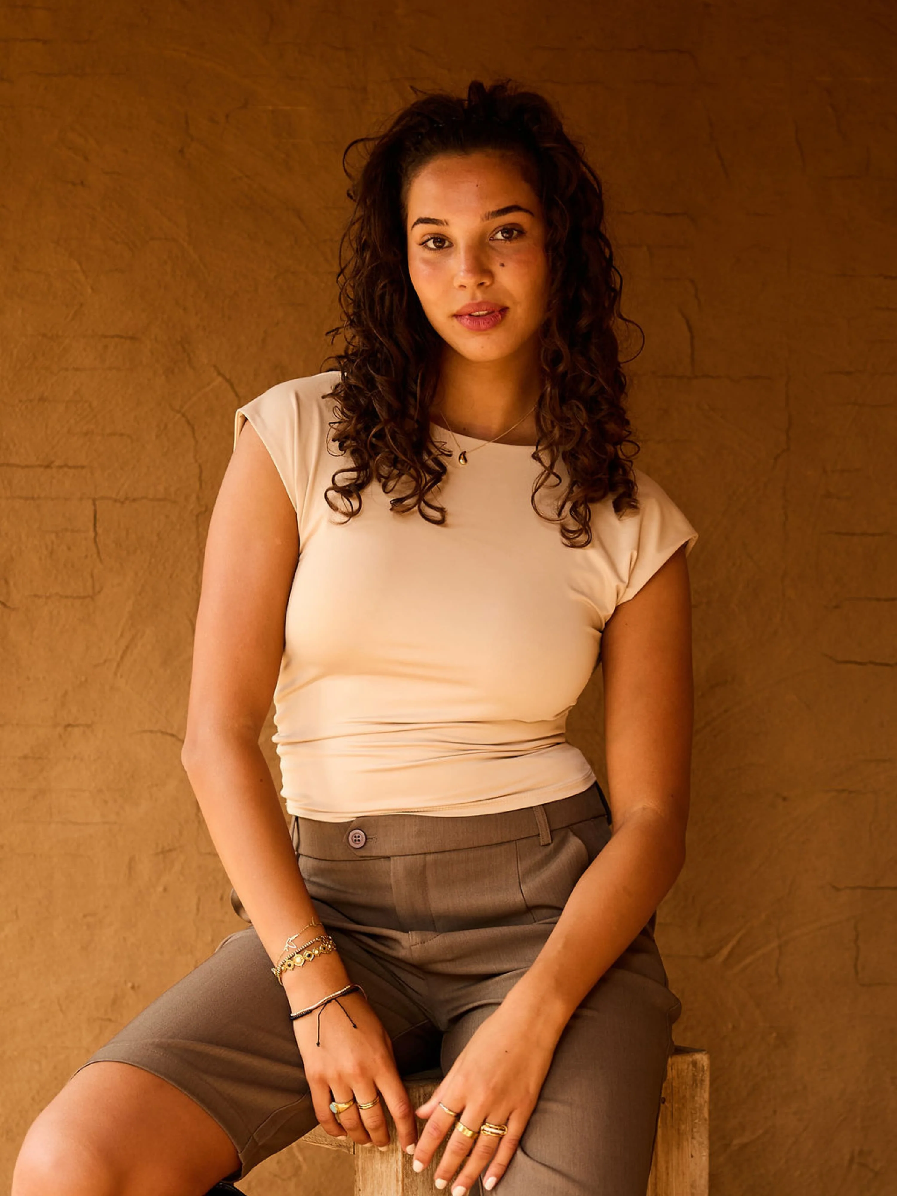 Lucie top open rug | Short sleeve | Beige | Tall - Image 2