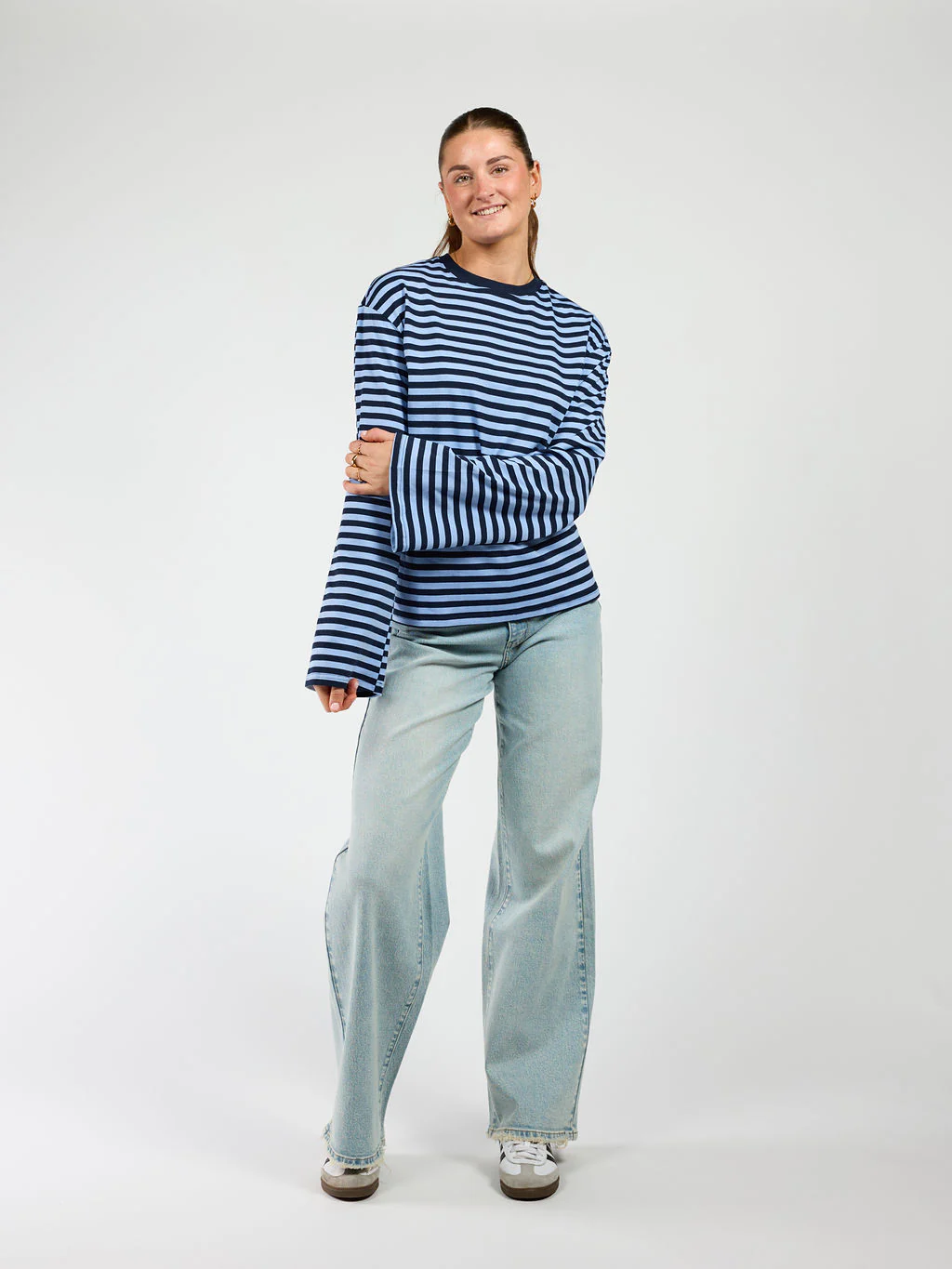 Nine Tee | Wijd uitlopende mouw | Gestreept blauw | Tall - Image 8