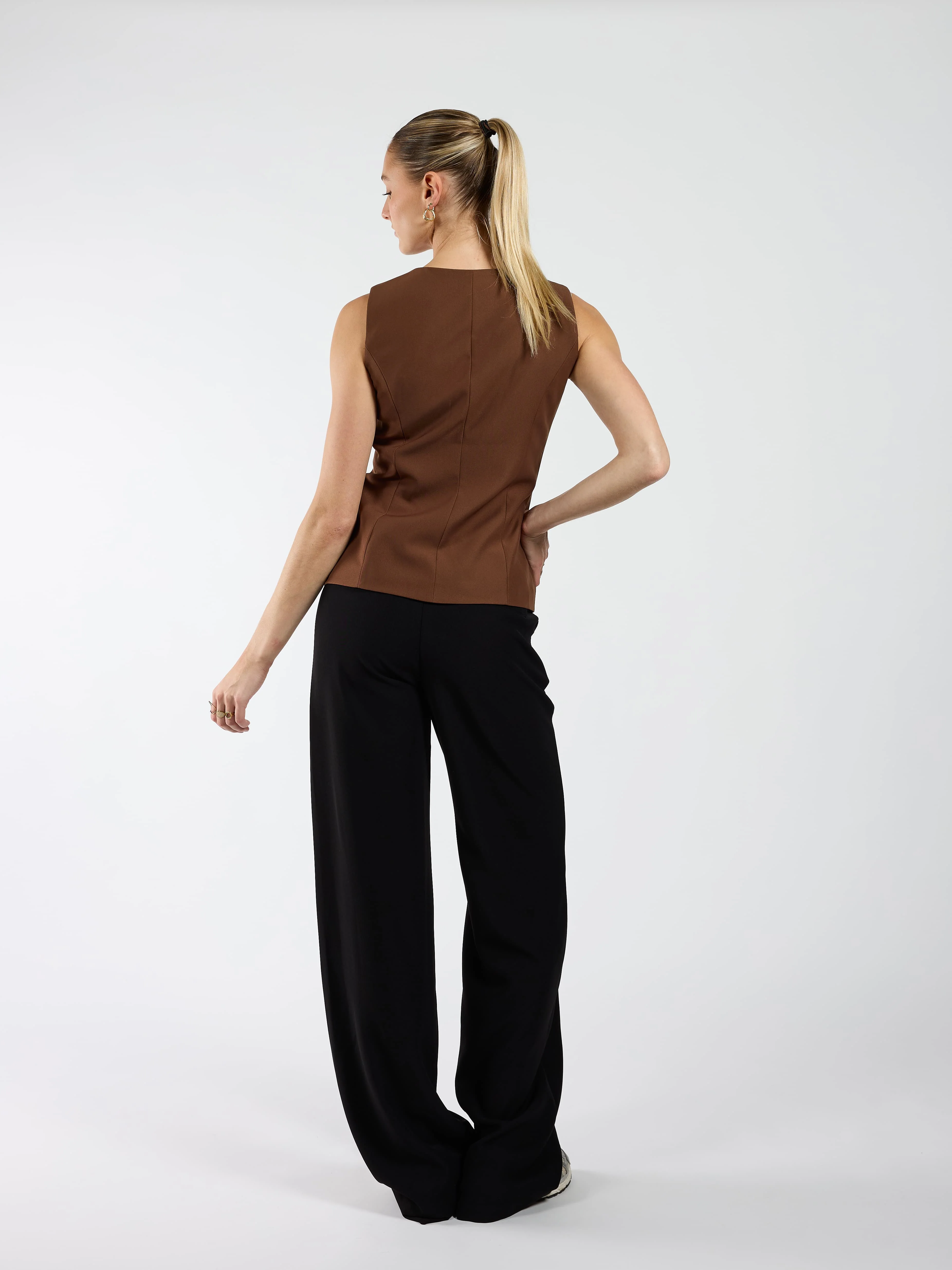 Nova gilet | Bruin | Tall - Image 5