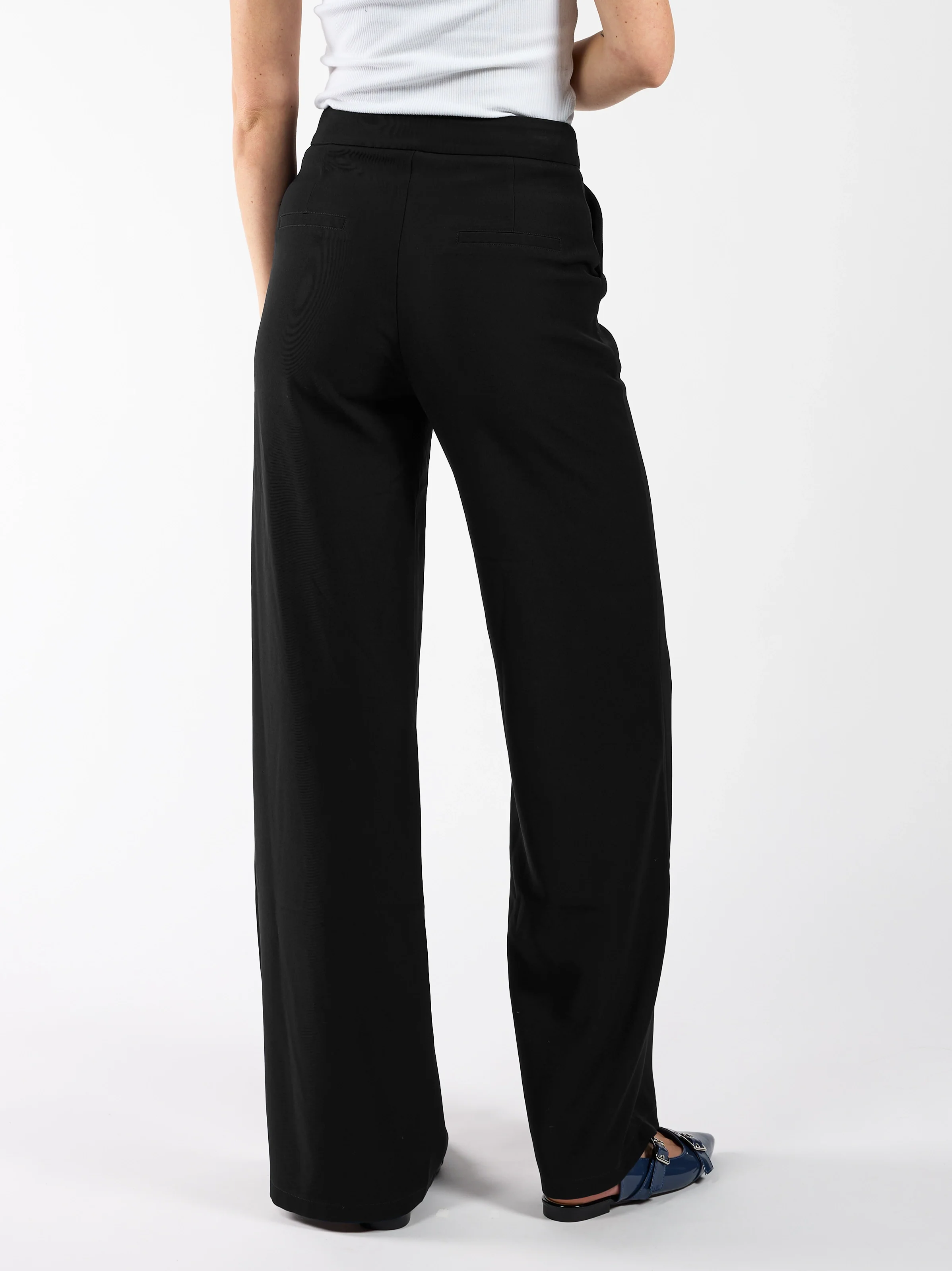 Nova | Wide leg pantalon met knoop | Zwart | Tall - Image 6