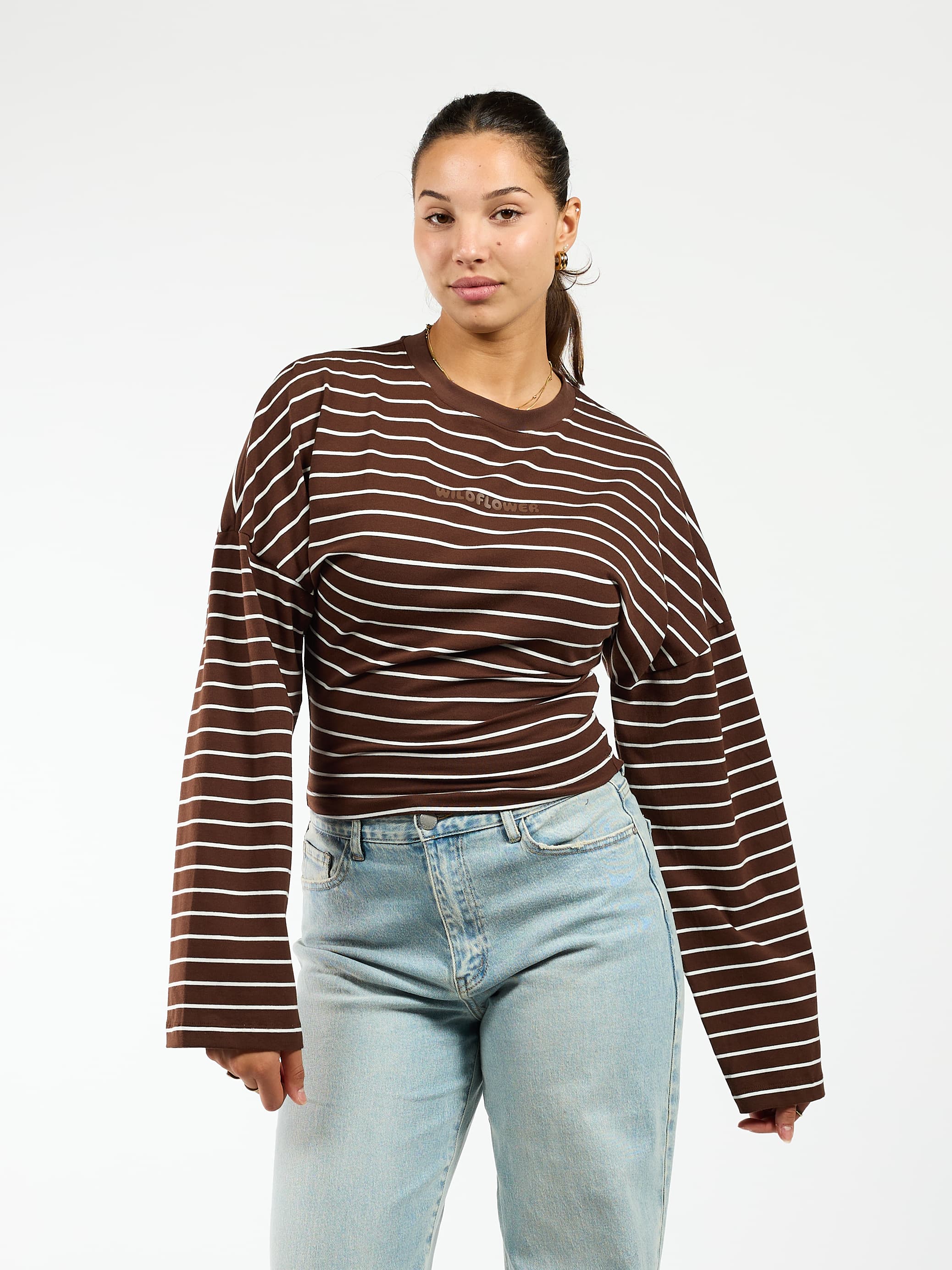 Sanna Tee | Donkerbruin gestreept | Tall