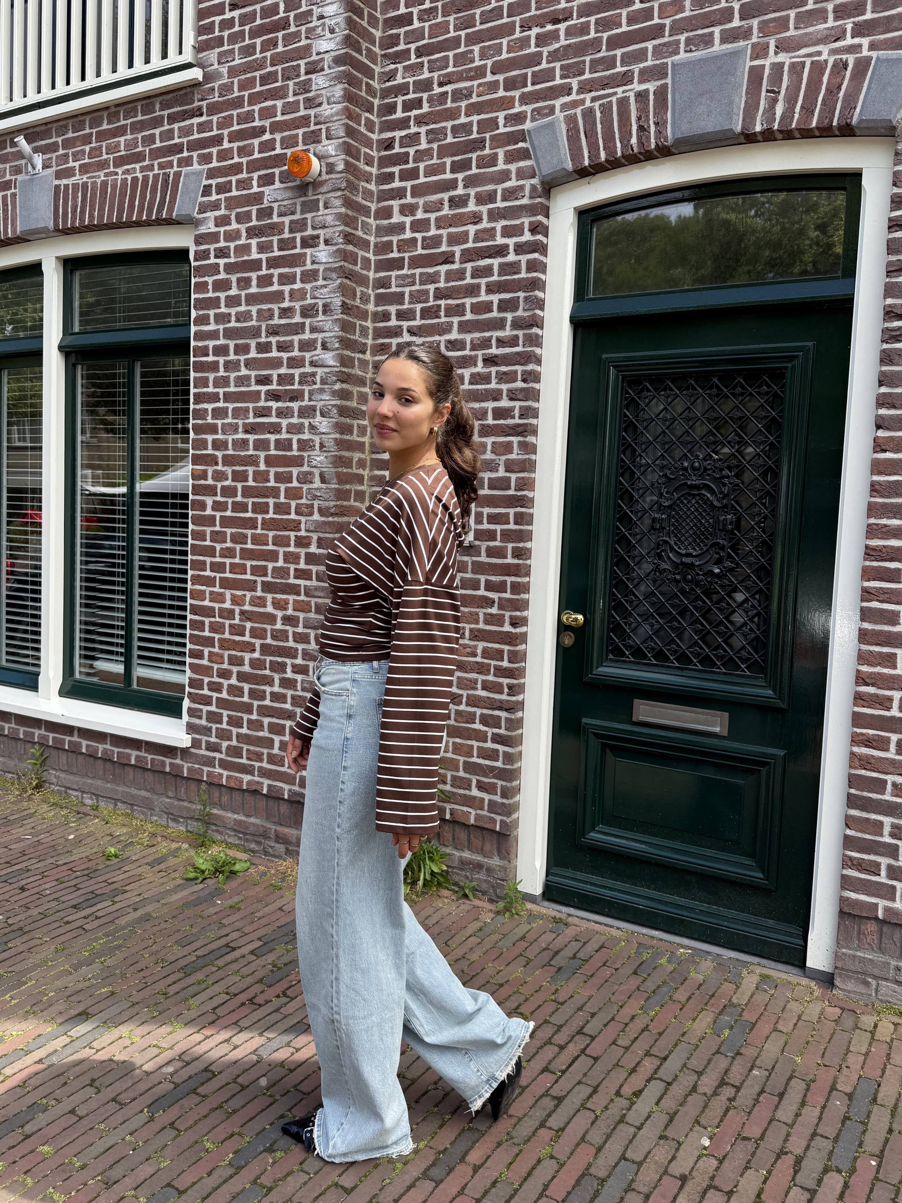 Sanna Tee | Donkerbruin gestreept | Tall - Image 3