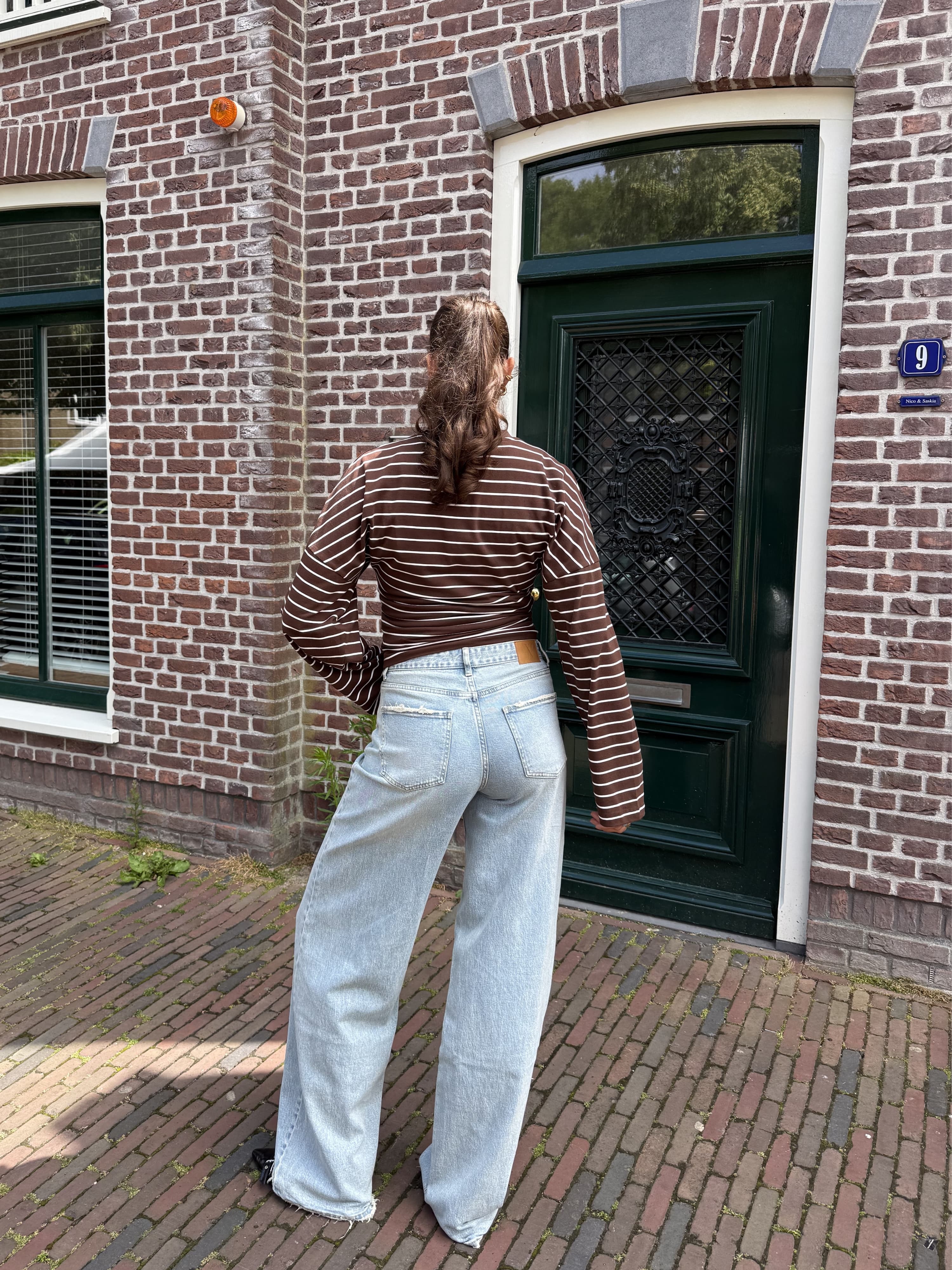 Sanna Tee | Donkerbruin gestreept | Tall - Image 5