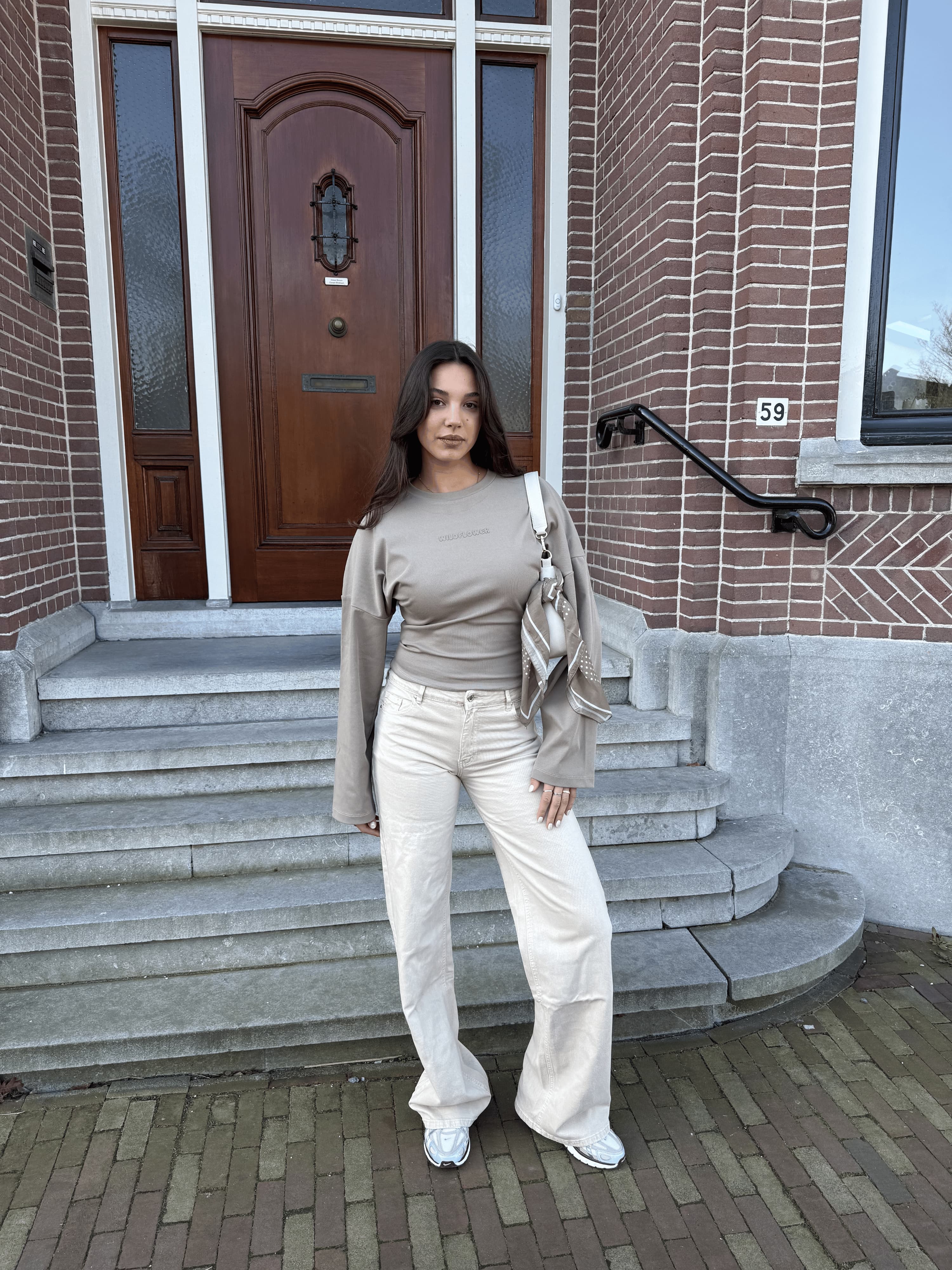 Sanna Tee | Taupe | Tall - Image 2