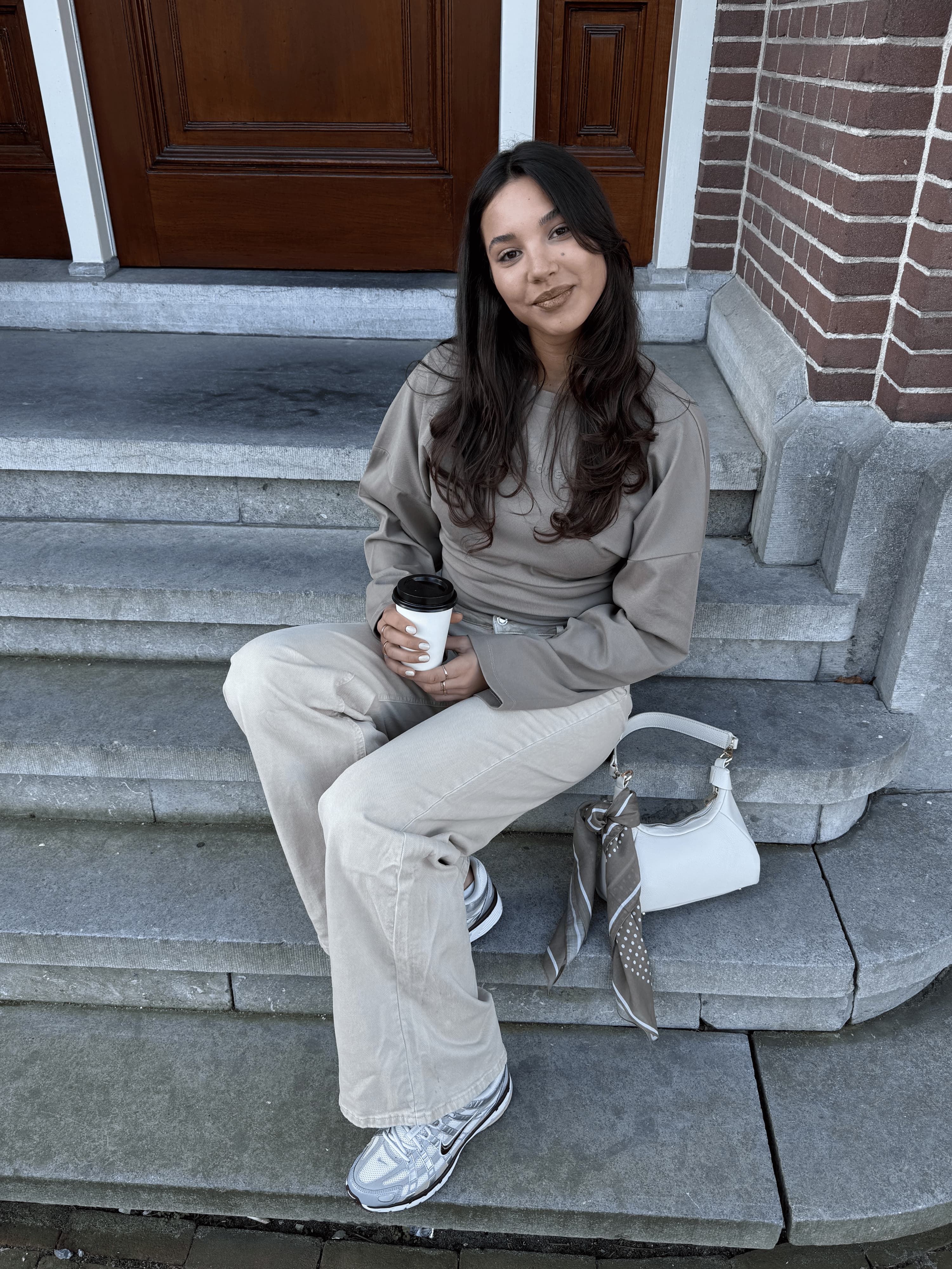 Sanna Tee | Taupe | Tall - Image 3