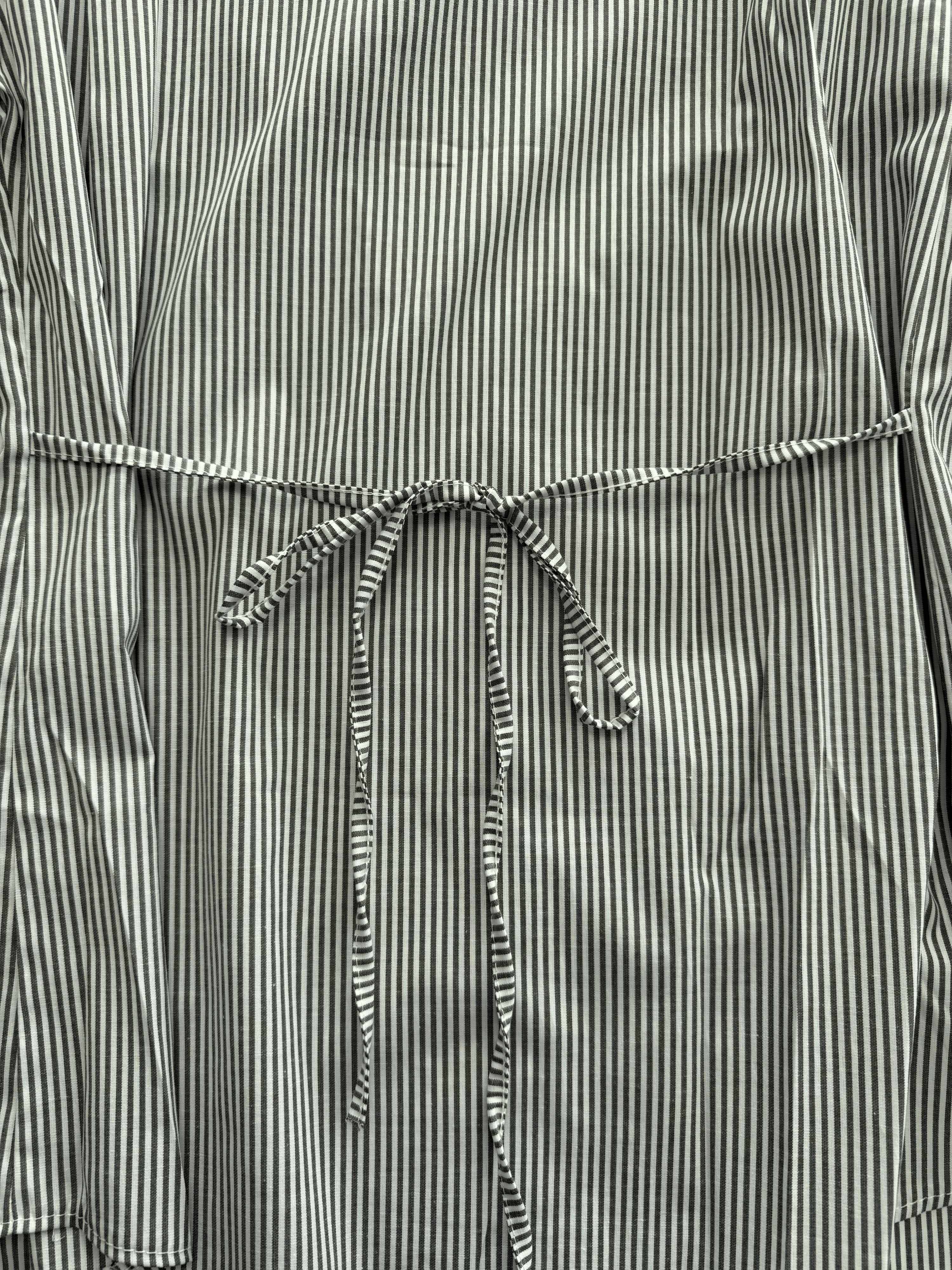 Sem getailleerde blouse | Grijs gestreept | Tall - Image 9