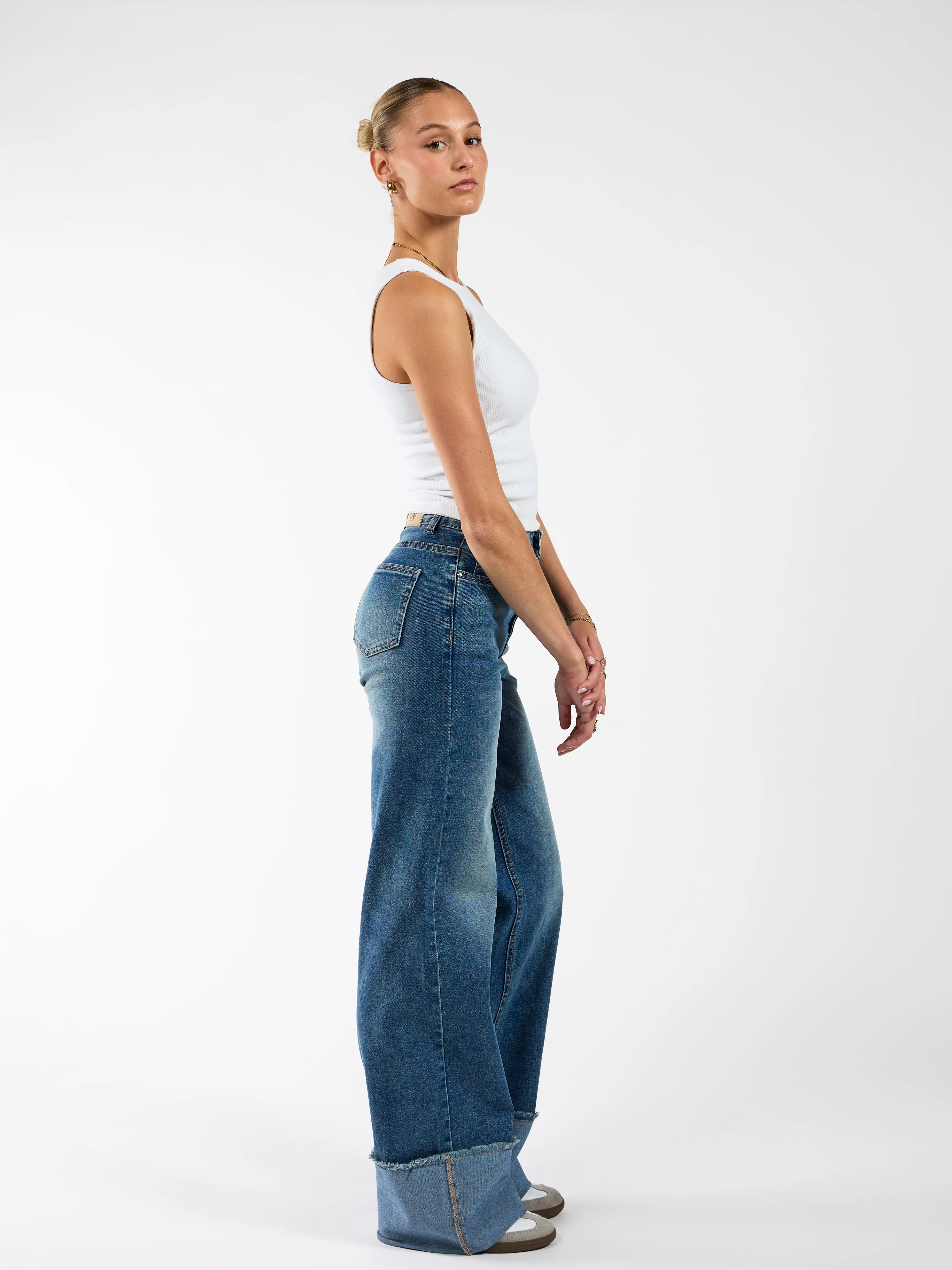 Zola Cuffed Super Wide Leg Jeans | Ocean blue | Tall - Image 5