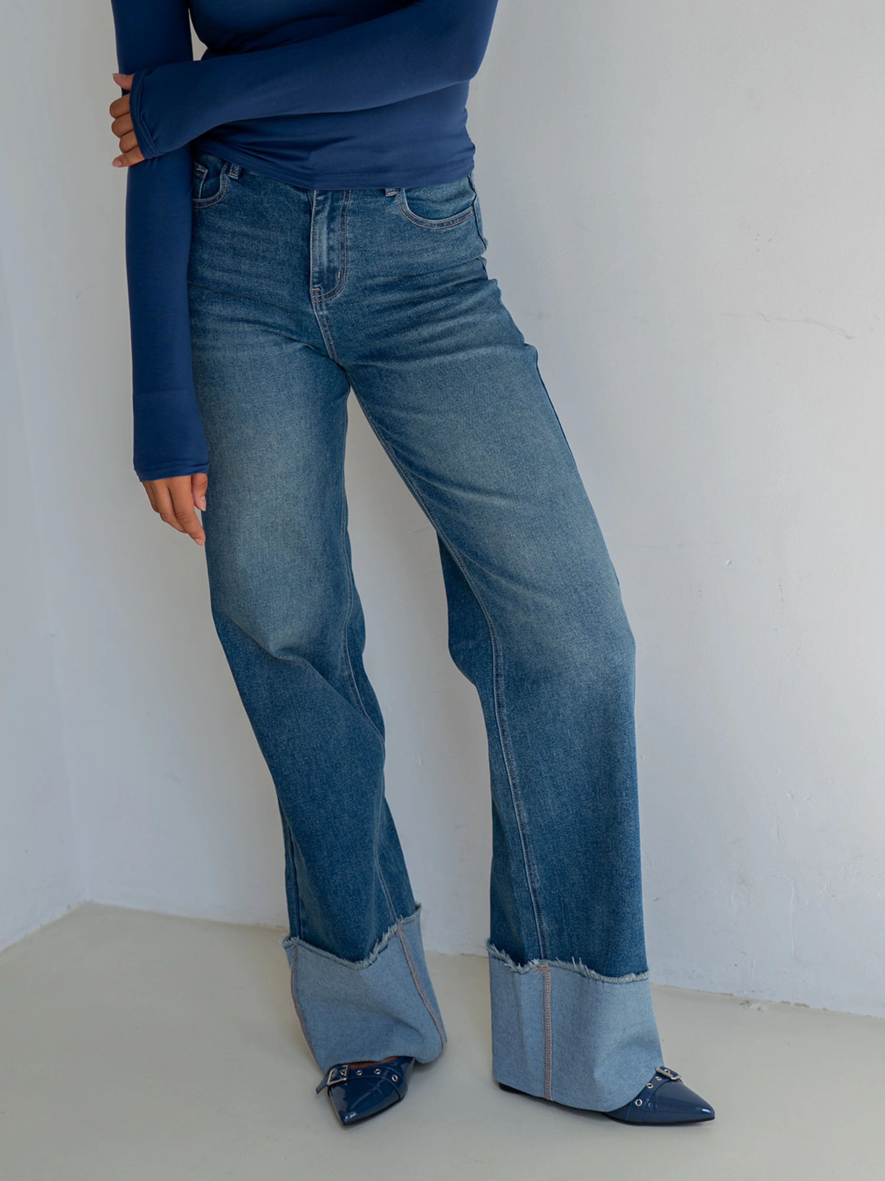 Zola Cuffed Super Wide Leg Jeans | Ocean blue | Tall - Image 7